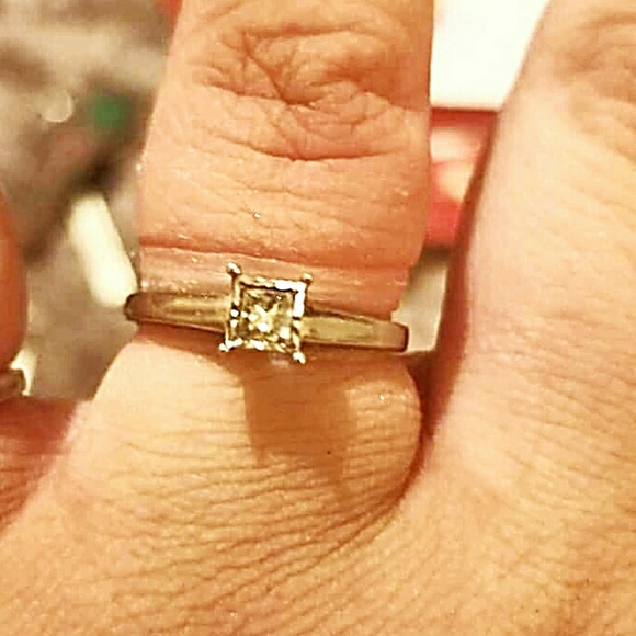 White Gold Wedding Ring Set! - Picture 3 of 7